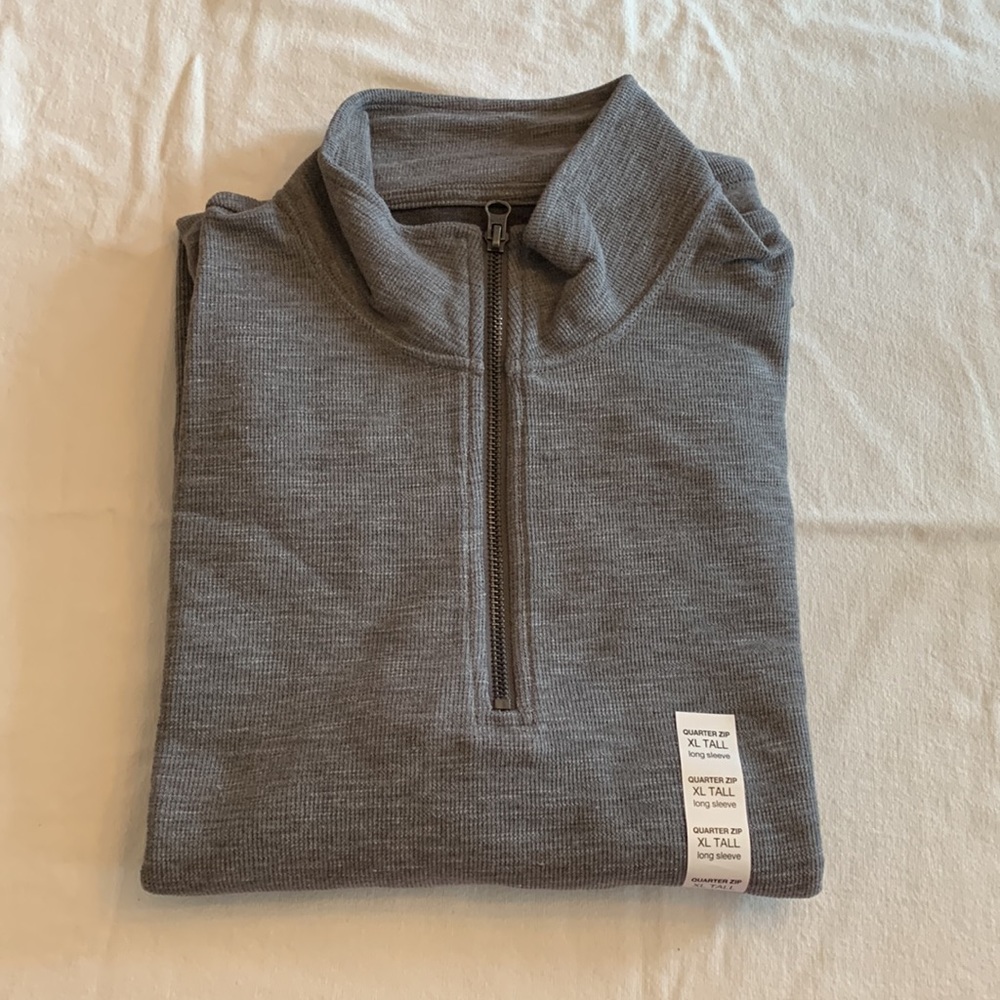 Gray Quarter zip up 🔻🖤